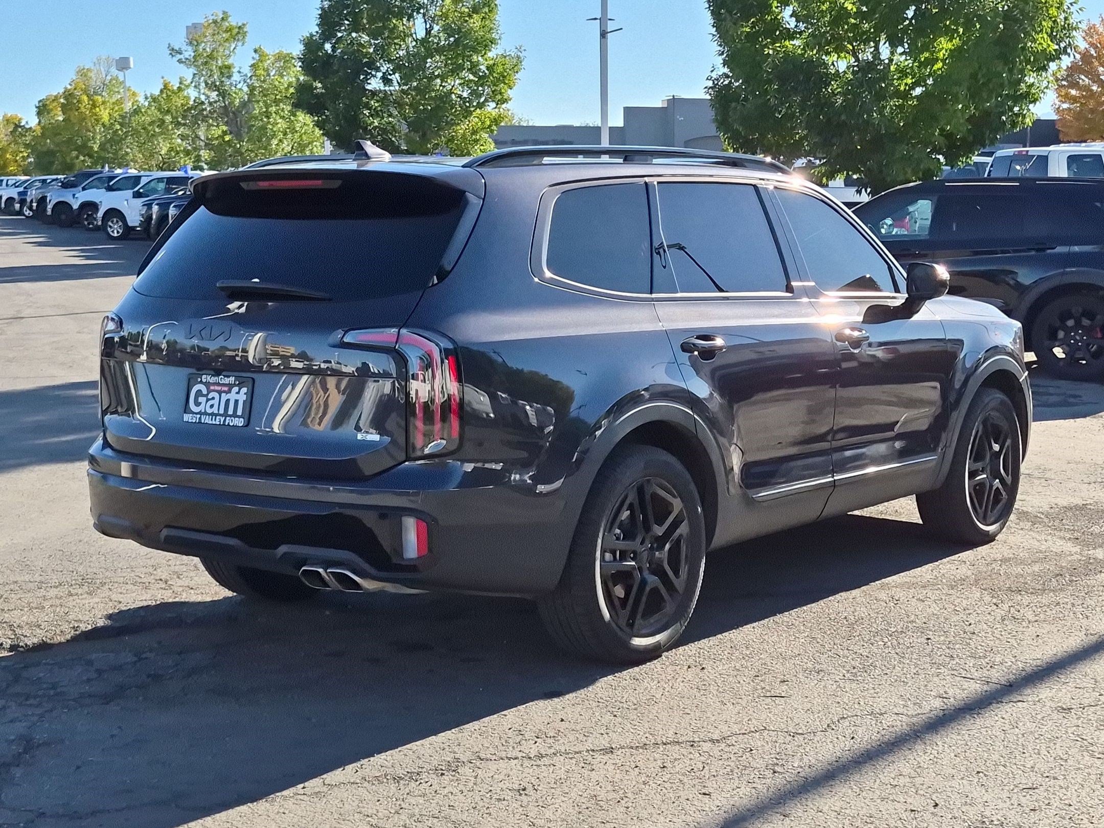 Used 2025 Kia Telluride SX Prestige X-Line AWD/4WD image 3