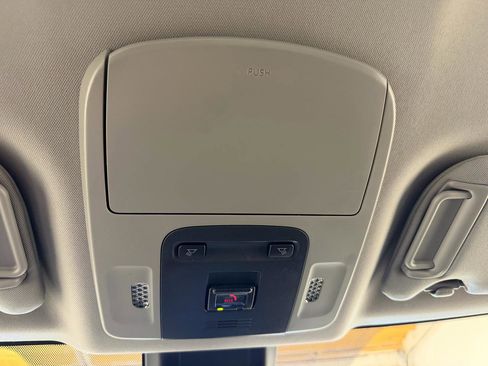 Used 2024 Toyota Camry SE image 25