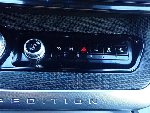 New 2026 Ford Expedition Max Platinum w/ Stealth Appearance Package image 18