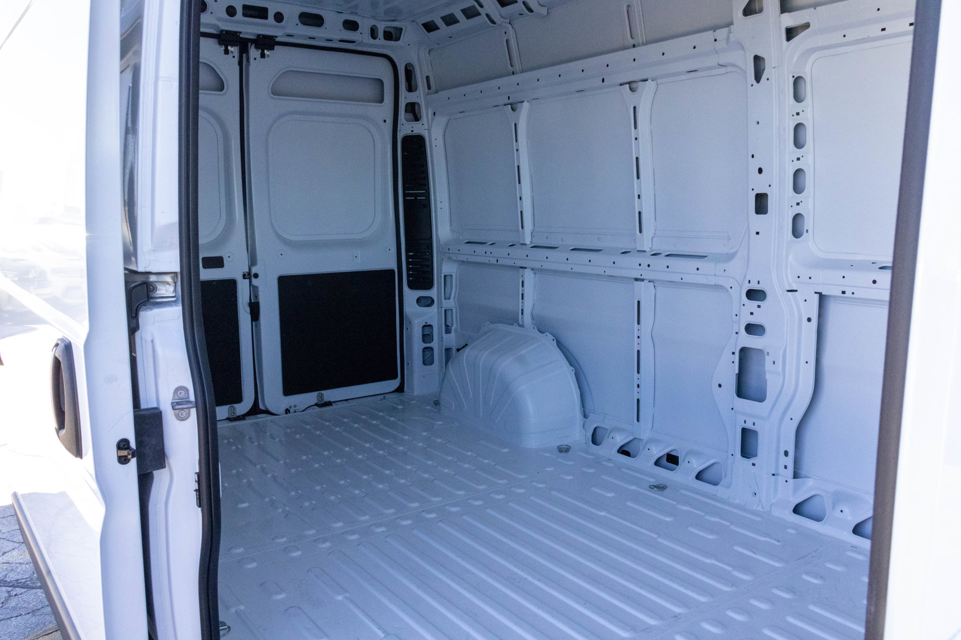 New 2027 RAM ProMaster 2500 FWD image 9
