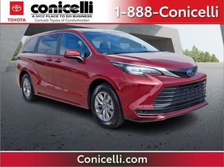 Used 2025 Toyota Sienna LE video 1