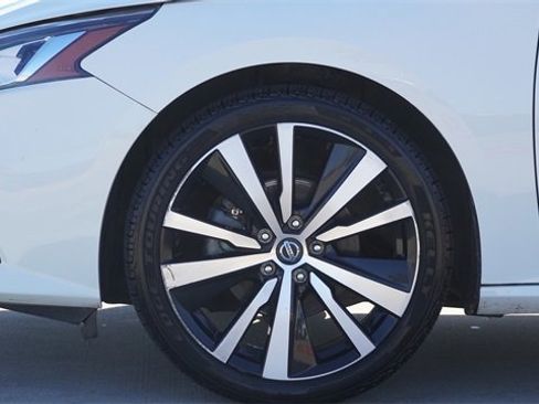 Used 2020 Nissan Altima 2.5 SR image 5
