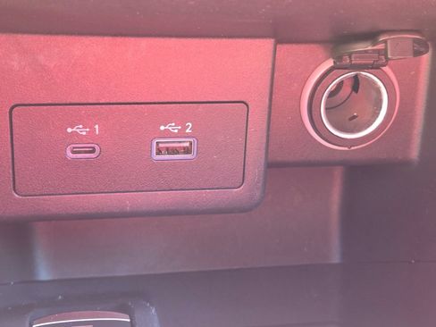 Used 2022 Nissan Kicks SR w/ Interior Electronics Package FWD image 27