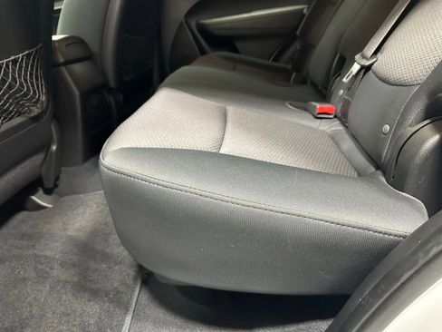 Used 2011 Kia Sorento LX w/ Convenience Pkg AWD/4WD image 36