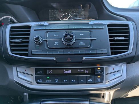 Used 2015 Honda Accord LX image 26