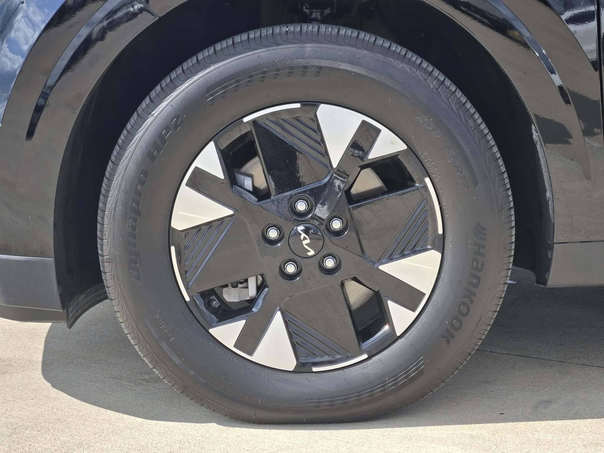 Used 2026 Kia Carnival LXS FWD image 10