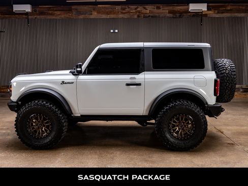 Used 2023 Ford Bronco Badlands w/ Sasquatch Package image 5