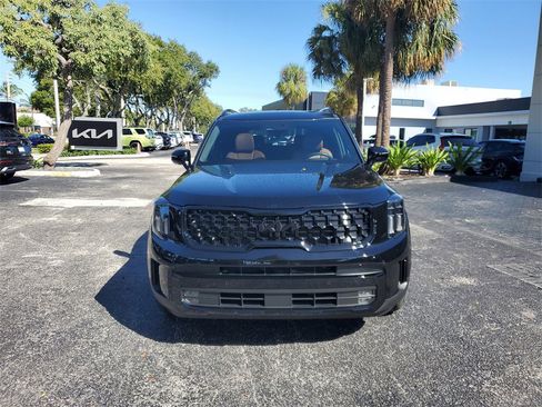 Certified 2025 Kia Telluride SX Prestige X-Line image 2