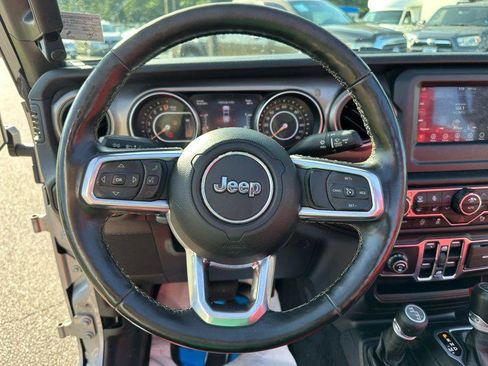 Used 2020 Jeep Gladiator Sport w/ Quick Order Package 24S AWD/4WD image 11