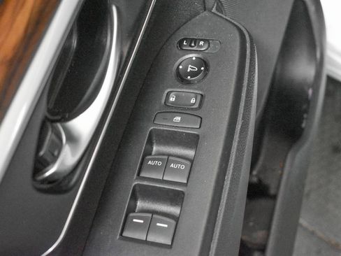 Used 2019 Honda CR-V EX image 20