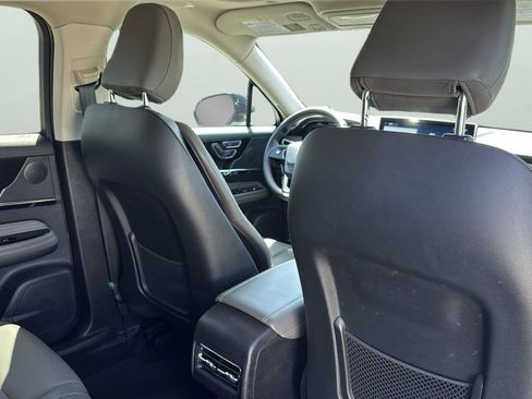 Used 2023 Lincoln Corsair FWD w/ Equipment Group 101A image 29