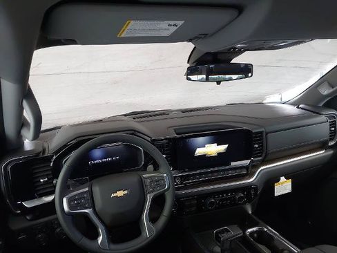 New 2026 Chevrolet Silverado 1500 LT w/ Safety Package AWD/4WD image 5