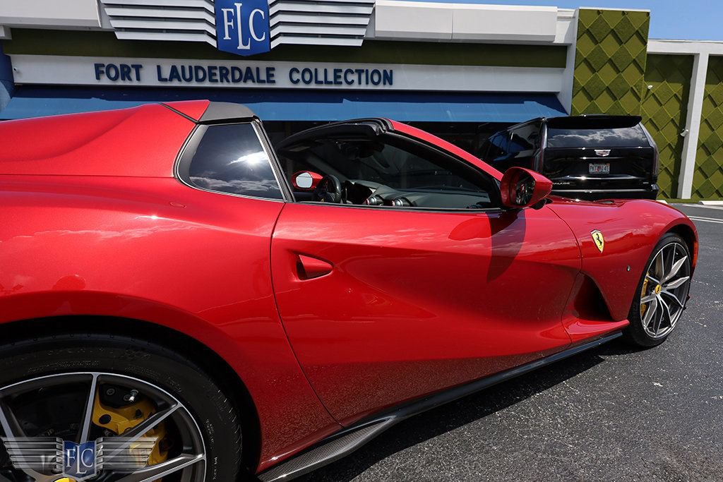Used 2021 Ferrari 812 GTS RWD image 11