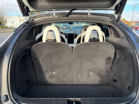 Used 2016 Tesla Model X 75D image 9