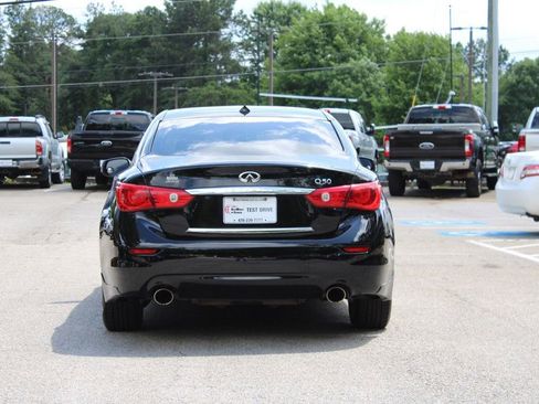 Used 2015 INFINITI Q50 Premium w/ Navigation Package RWD image 7