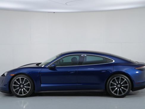 Used 2020 Porsche Taycan 4S w/ Premium Package image 52