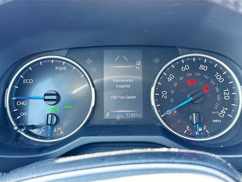 Used 2021 Toyota RAV4 XLE Premium AWD/4WD image 16