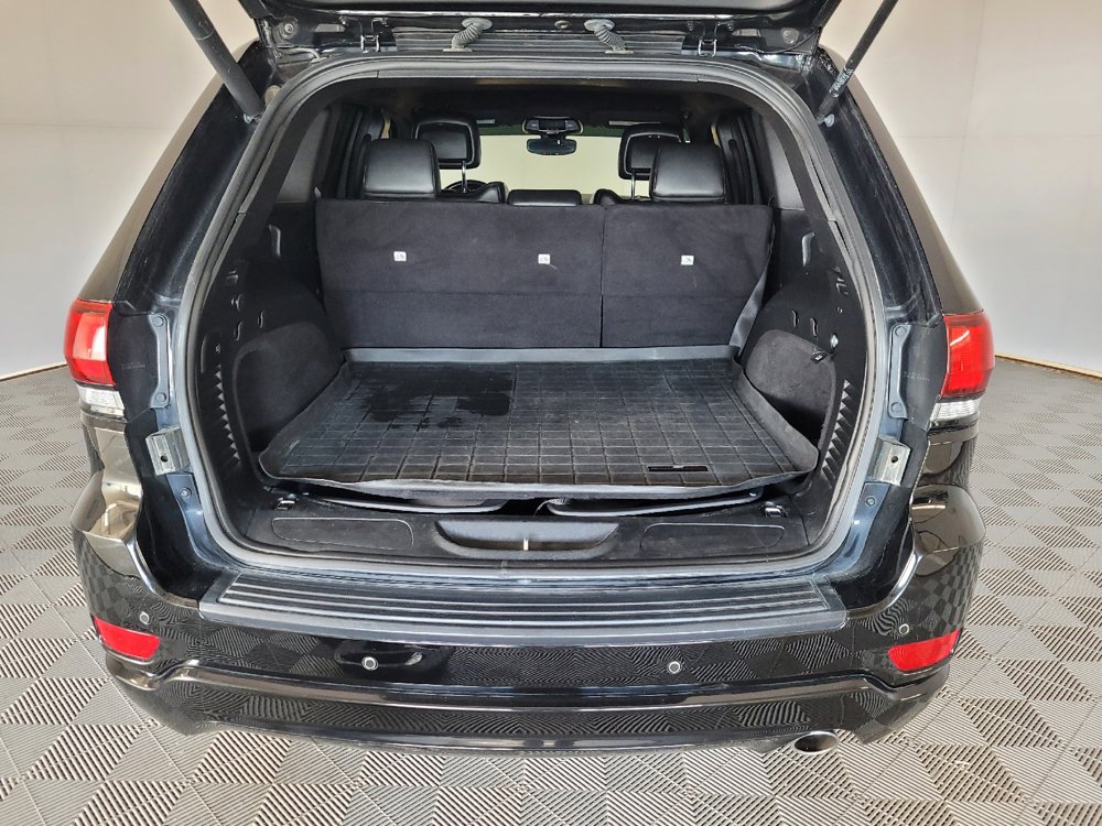 Used 2020 Jeep Grand Cherokee Altitude RWD image 29