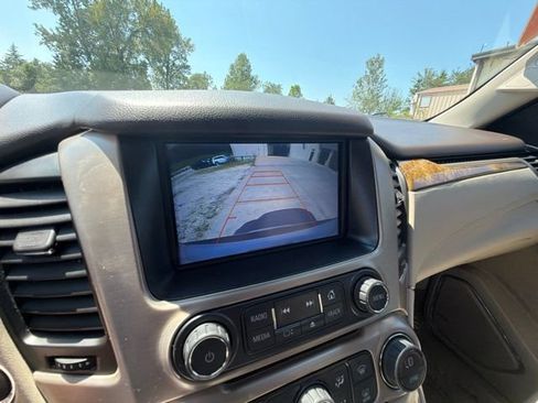 Used 2017 GMC Yukon Denali w/ Open Road Package AWD/4WD image 26