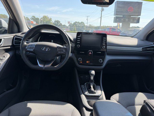 Used 2020 Hyundai Ioniq SEL FWD image 11