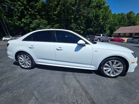 Used 2018 Audi A4 2.0T Ultra Premium w/ 18" Wheel Package FWD image 4