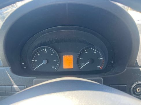 Used 2018 Mercedes-Benz Sprinter 2500 image 17