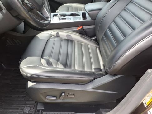 Used 2021 Ford Edge SEL AWD/4WD image 18