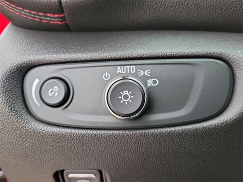 Used 2019 Chevrolet Blazer RS image 23