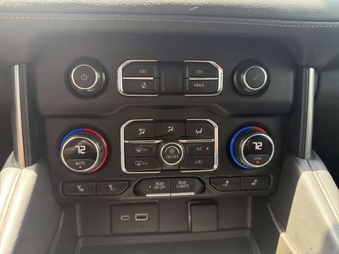 Used 2021 Chevrolet Tahoe LT AWD/4WD image 32