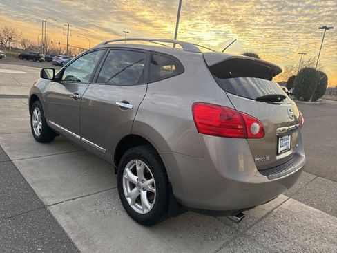 Used 2011 Nissan Rogue SV w/ Premium Pkg image 8