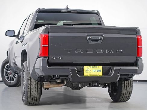 Used 2025 Toyota Tacoma SR5 image 6