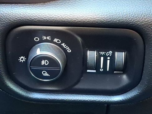 Used 2023 RAM 1500 Laramie image 28