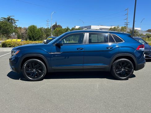 Used 2023 Volkswagen Atlas Cross Sport SE w/ Black Wheel Package AWD/4WD image 2