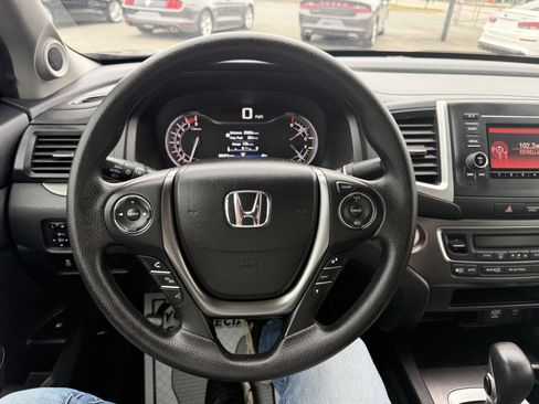 Used 2019 Honda Ridgeline Sport image 14