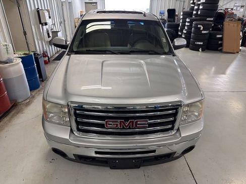 Used 2012 GMC Sierra 1500 SLT w/ SLT Convenience Package AWD/4WD image 28