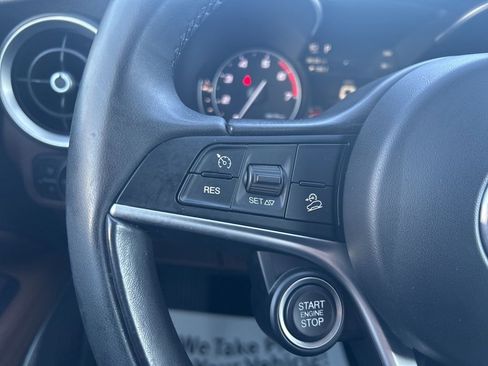 Used 2018 Alfa Romeo Stelvio Ti image 32