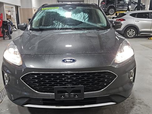 Used 2020 Ford Escape SEL image 2