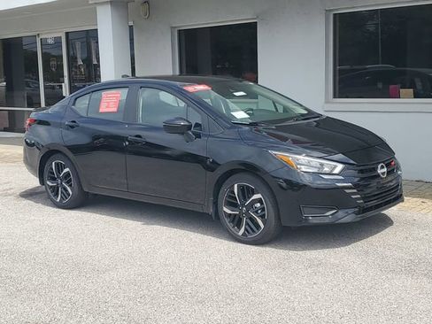 Certified 2025 Nissan Versa SR w/ Trunk Package FWD image 33