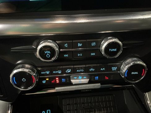 Used 2023 Ford F150 Lariat w/ Equipment Group 502A High image 24