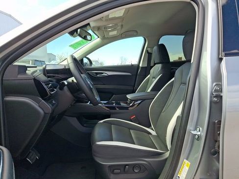 Used 2025 Buick Envision Sport Touring image 14