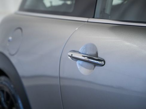Used 2020 MINI Cooper 2-Door Hardtop FWD image 12