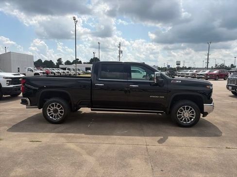 New 2026 Chevrolet Silverado 2500 LTZ w/ LTZ Plus Package AWD/4WD image 7