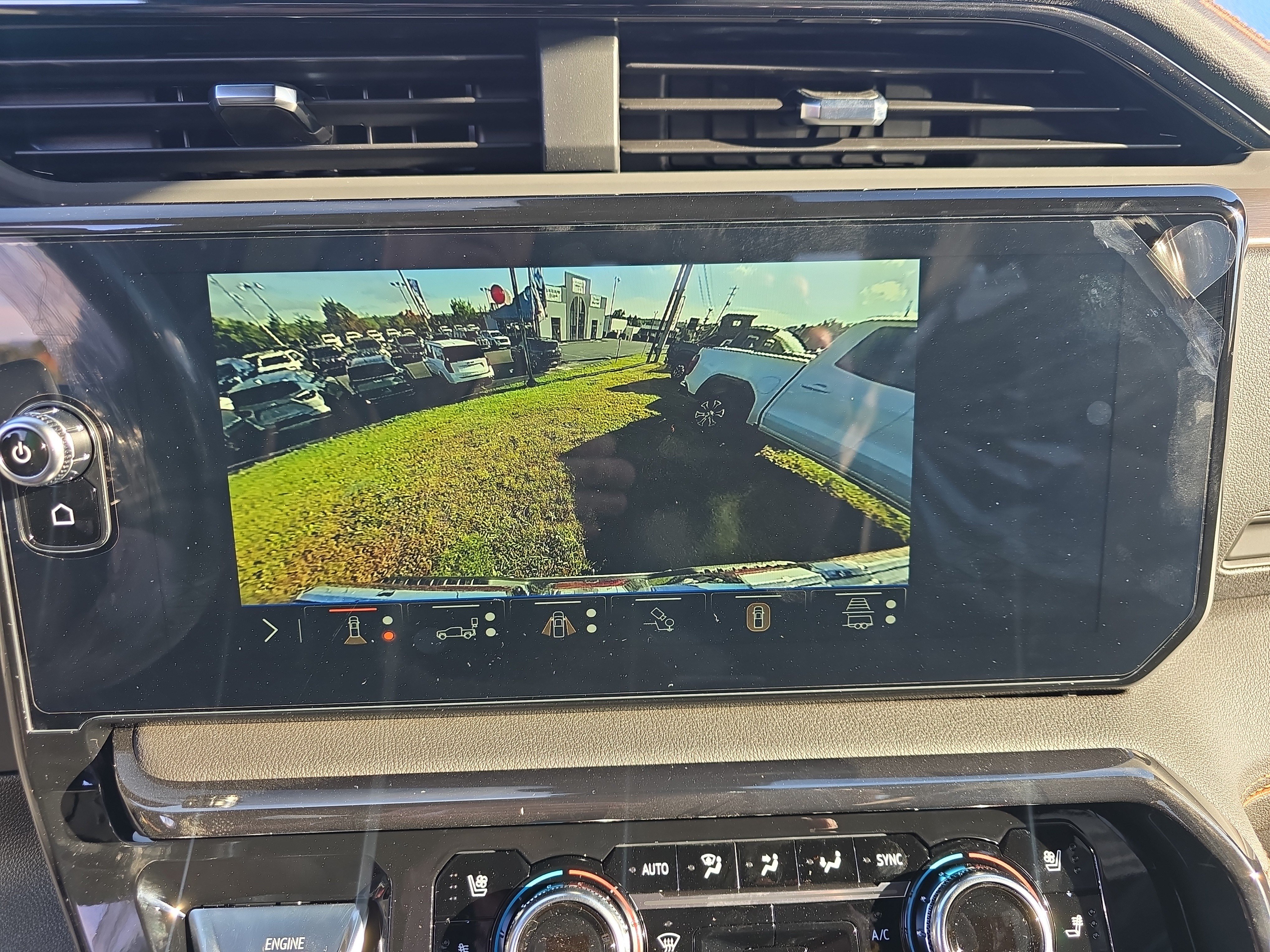 New 2026 GMC Sierra 1500 AT4 w/ AT4 Premium Package AWD/4WD image 24