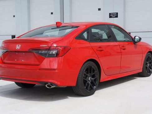 Used 2024 Honda Civic Sport image 13