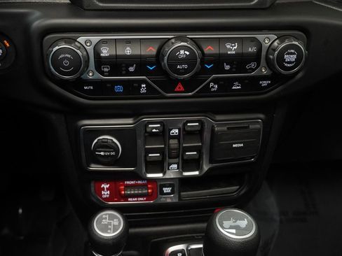 Used 2022 Jeep Wrangler Unlimited Rubicon 4xe w/ Cold Weather Group image 37