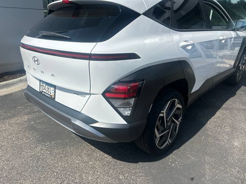 Used 2026 Hyundai Kona SEL Premium AWD/4WD image 14