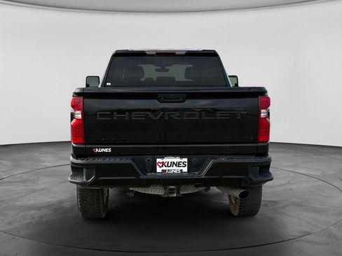 Used 2023 Chevrolet Silverado 2500 Custom w/ Gooseneck/5TH Wheel Package AWD/4WD image 8
