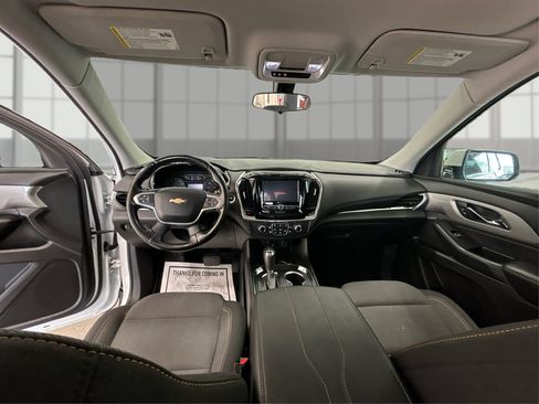 Used 2020 Chevrolet Traverse LT FWD image 25