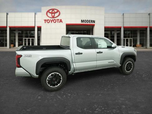 New 2026 Toyota Tacoma TRD Off-Road AWD/4WD image 16