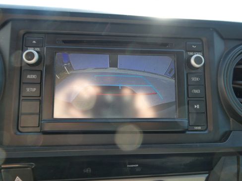 Used 2016 Toyota Tacoma SR image 19